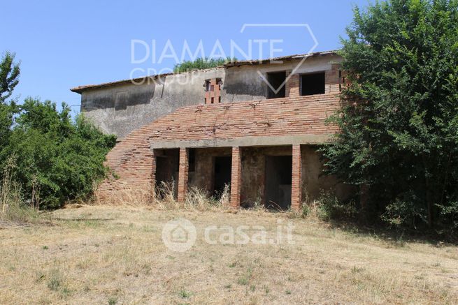 Rustico/casale in residenziale in Marsciano