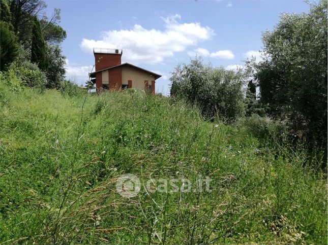 Terreno edificabile in residenziale in Via del Porto