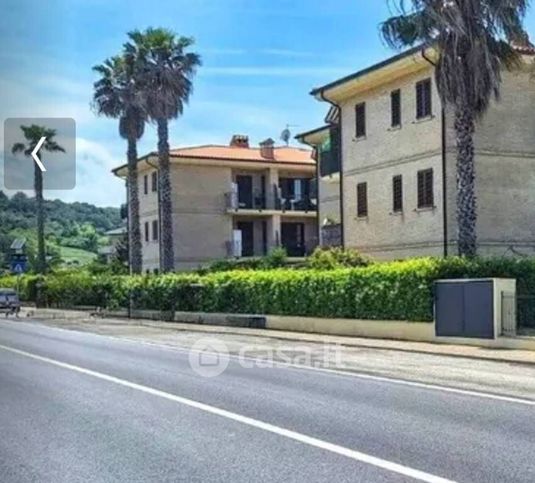 Box/posto auto in residenziale in Via Fratte