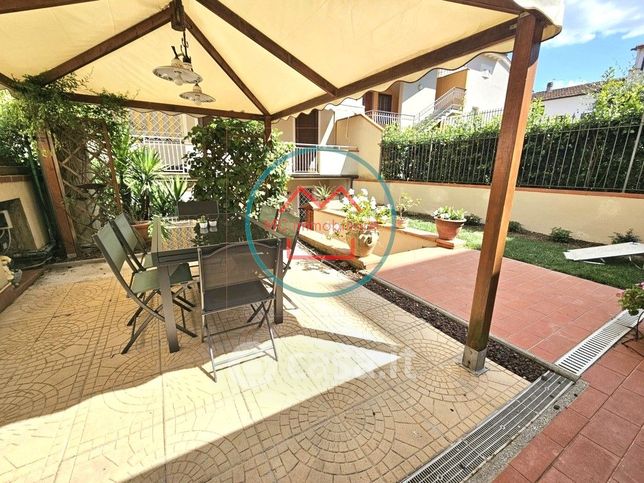Appartamento in residenziale in Viale Ferdinando Martini