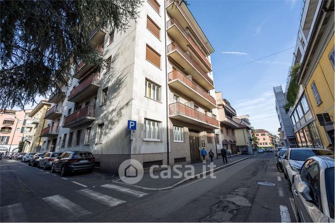 Attico/mansarda in residenziale in Via Cesare Battisti 12