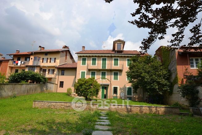 Casa indipendente in residenziale in Via adele devalle 4