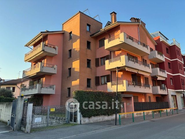 Garage/posto auto in residenziale in Via Andrea Mantegna 73