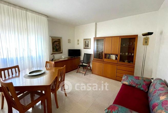Appartamento in residenziale in Parco Calabria 4