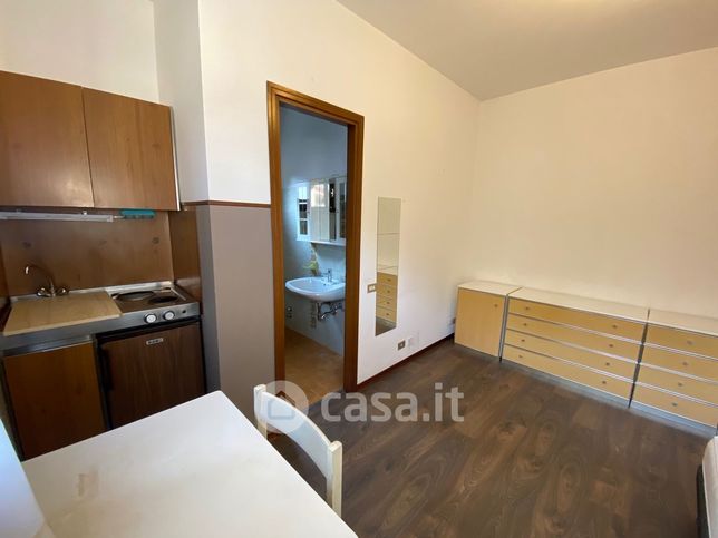 Appartamento in residenziale in Viale Liguria 57