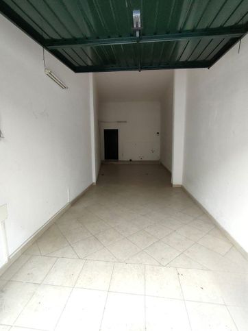 Box/posto auto in residenziale in Via Alberto Mario