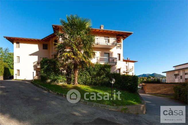 Appartamento in residenziale in Via Monte Tabor 61