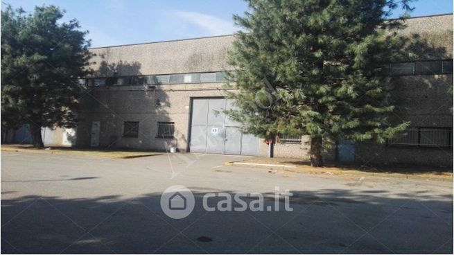 Capannone in commerciale in Viale Europa