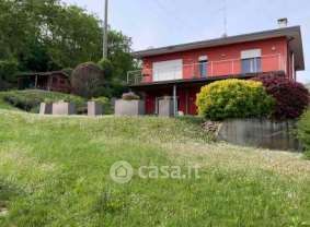 Casa bi/trifamiliare in residenziale in Via San Giustina