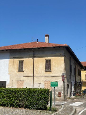 Casa indipendente in residenziale in 