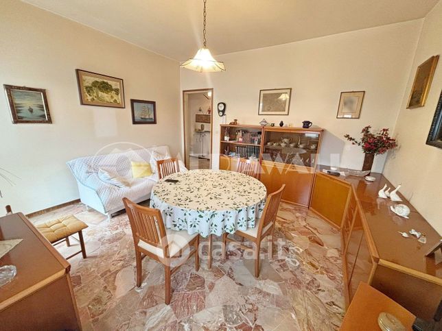 Appartamento in residenziale in Via Vincenzo Pinali 5