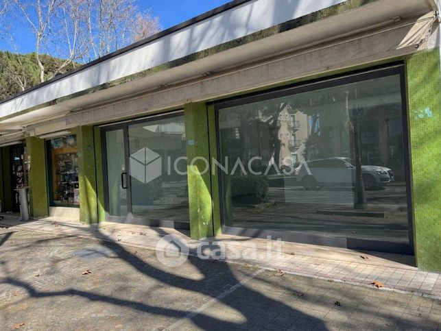 Ufficio in commerciale in Viale dei Mille
