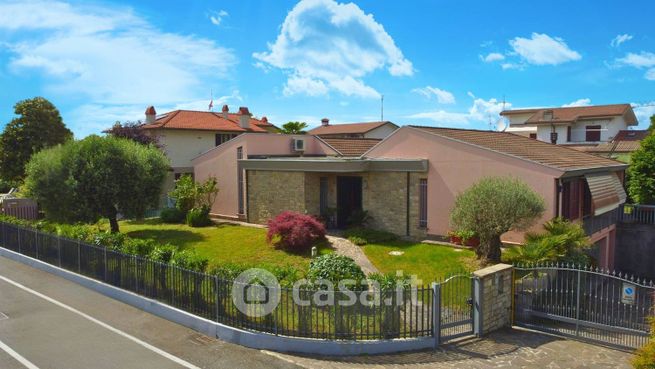 Villa in residenziale in Via Cascina Maffeis