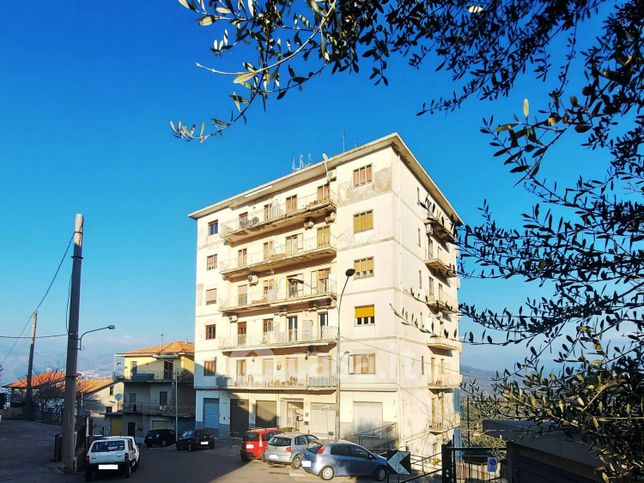 Appartamento in residenziale in Via Vittorio Veneto 39