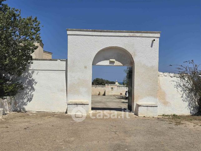 Rustico/casale in residenziale in Viale Aldo Moro