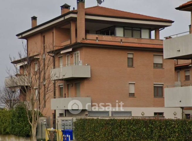 Appartamento in residenziale in Via Mazzieri 5