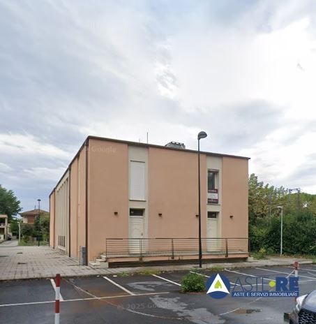 Ufficio in commerciale in Via Trieste 178