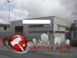 Capannone in commerciale in Via Umbria
