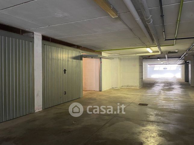Box/posto auto in residenziale in Via Don Giovanni Minzoni 24