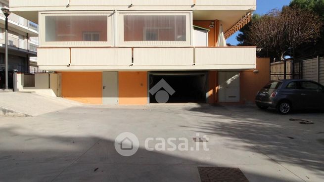 Garage/posto auto in residenziale in Via Fanfulla Da Lodi 28