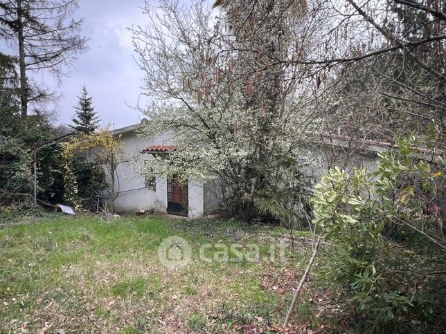 Rustico/casale in residenziale in Via Montecatone