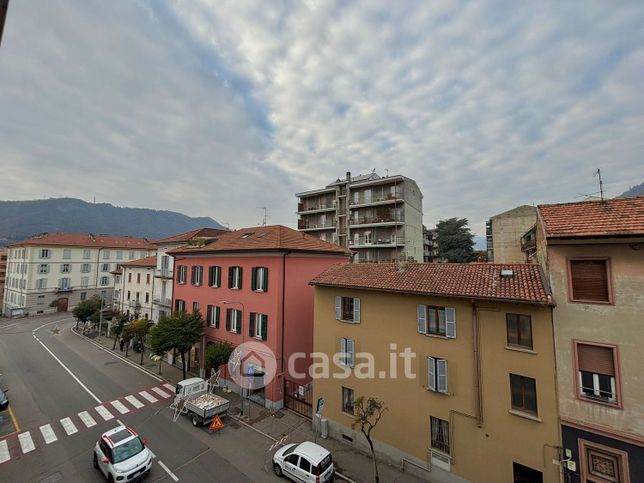 Appartamento in residenziale in Via Luigi Dottesio