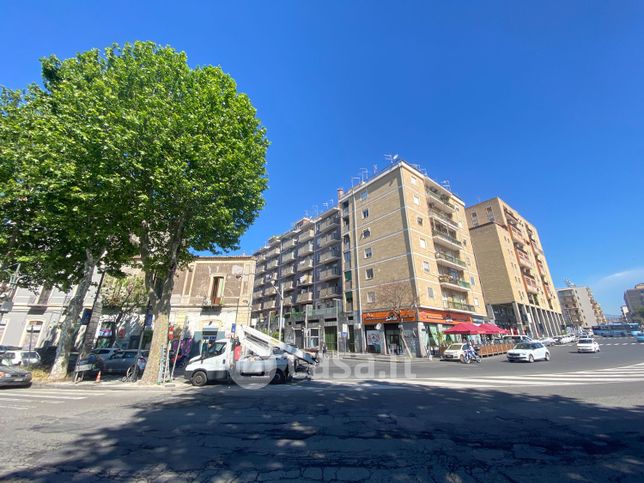 Ufficio in commerciale in Via Marchese di Casalotto 8