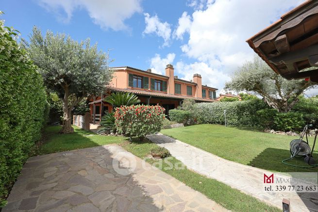 Villetta a schiera in residenziale in Via Maurice Ravel 137