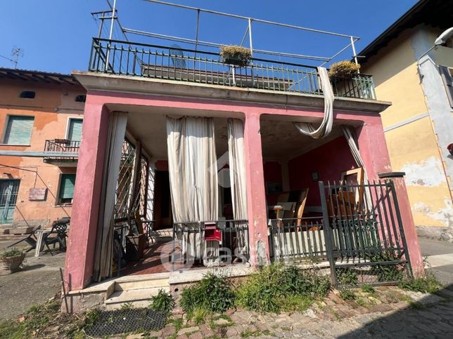 Rustico/casale in residenziale in Via Antonio Gramsci 1