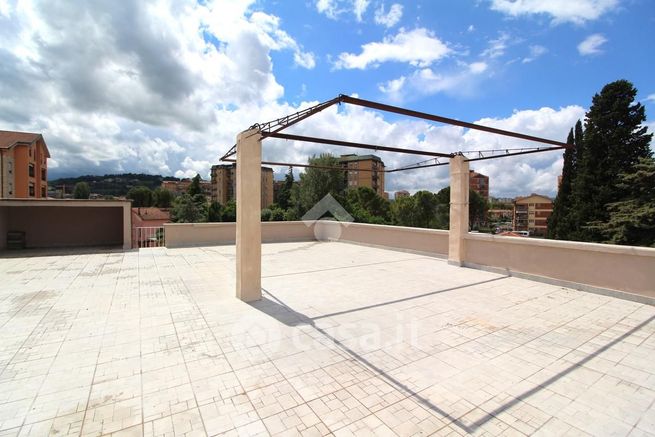 Appartamento in residenziale in Via Monterotondo 1