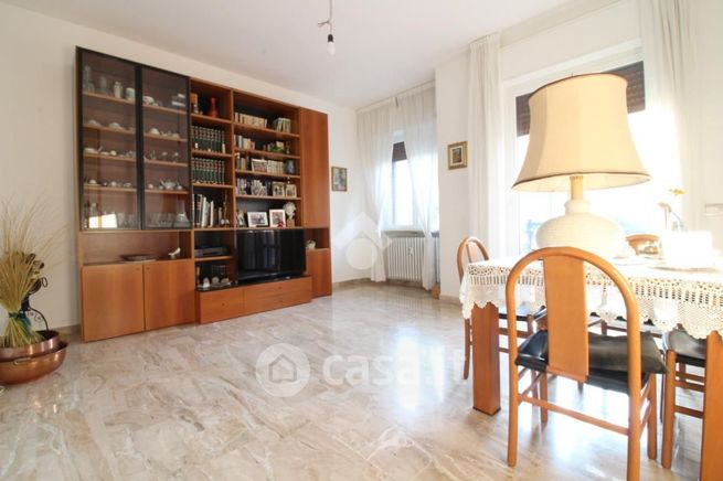 Appartamento in residenziale in Via Genova 12