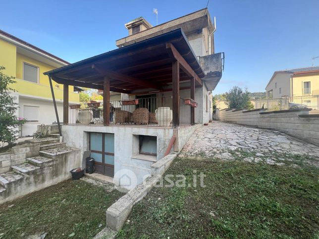 Appartamento in residenziale in Via Casalbordino