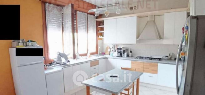 Casa bi/trifamiliare in residenziale in Via Salvo d'Acquisto 4b