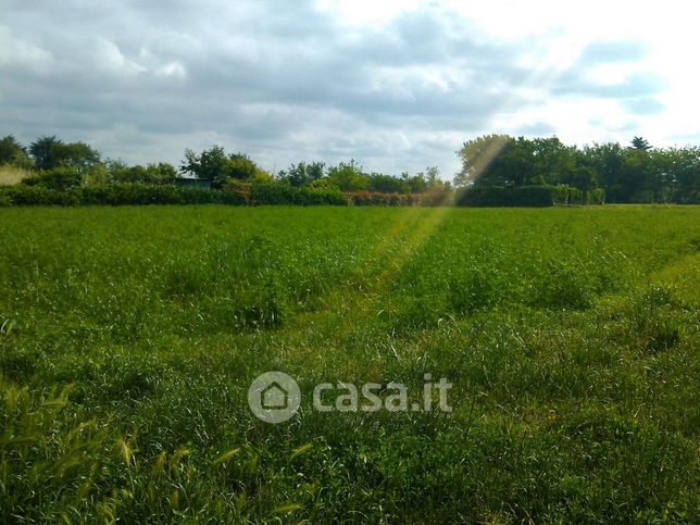 Terreno edificabile in residenziale in Via Nino Bixio