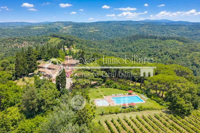 Rustico/casale in residenziale in Via Agliati