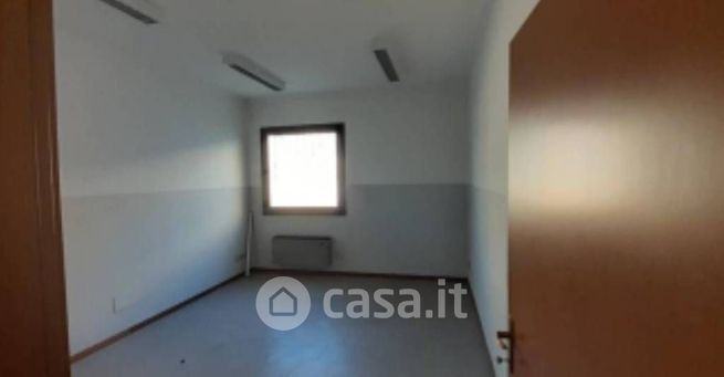 Appartamento in residenziale in Via Emilio Caldara 87