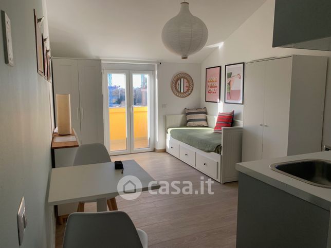 Appartamento in residenziale in Viale Certosa 87