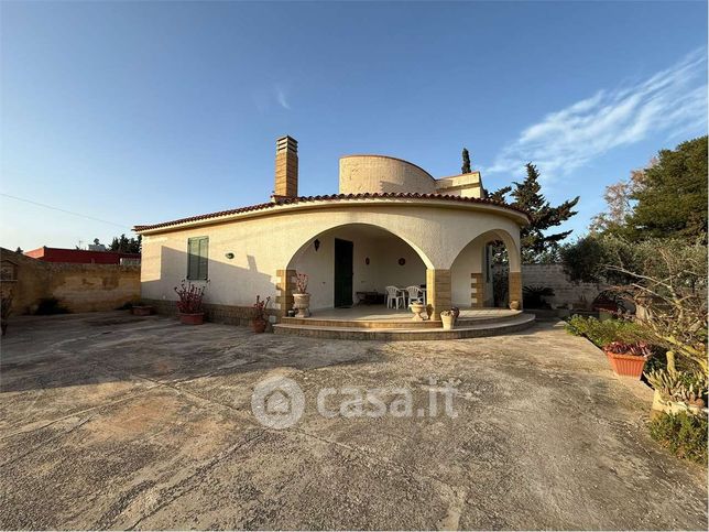 Villa in residenziale in 