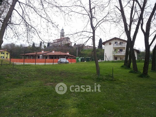 Terreno edificabile in residenziale in Via Monti Strade de Mont 12