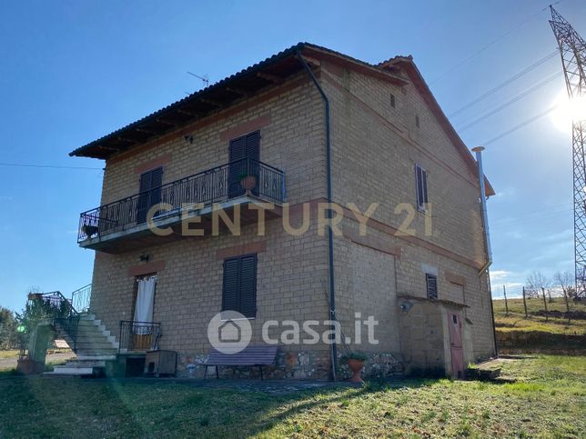 Villa in residenziale in Strada Provinciale 541 Traversa Maremmana