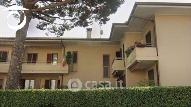 Appartamento in residenziale in Via A. Grandi 1