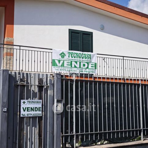 Appartamento in residenziale in Via Monte di Scauri 16
