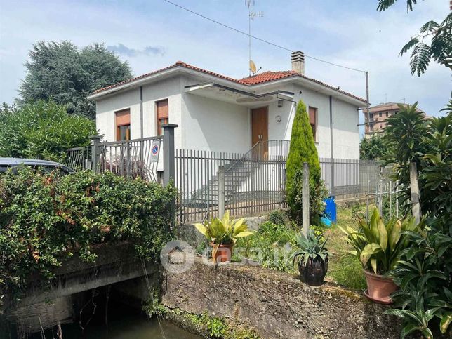 Villa in residenziale in