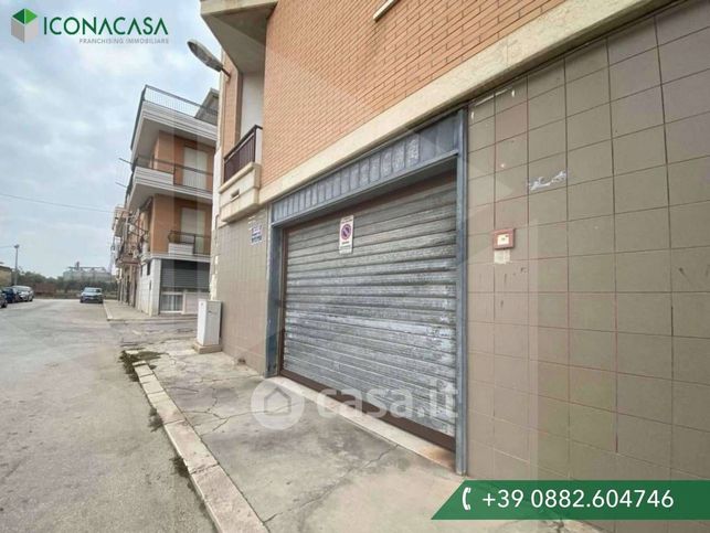 Garage/posto auto in residenziale in Via Trinitapoli