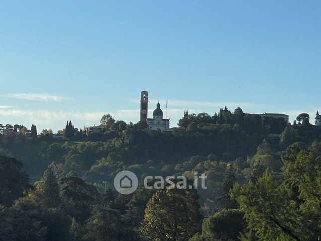 Appartamento in residenziale in Piazzale Giuseppe Giusti 22