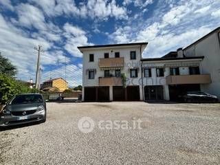 Appartamento in residenziale in Via Montello 10