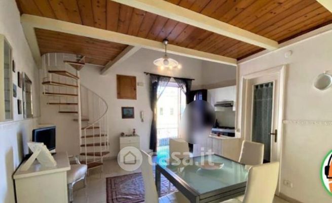 Appartamento in residenziale in Via San Lucia a Monte 28