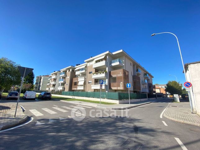 Appartamento in residenziale in Via Correggio 12