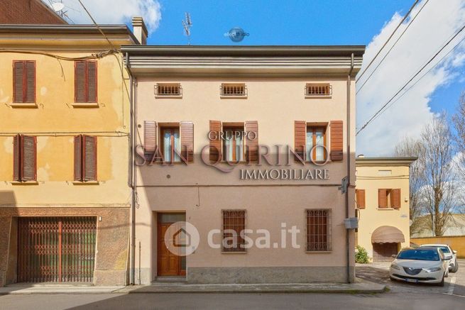 Attico/mansarda in residenziale in Corso Camillo Prampolini 2