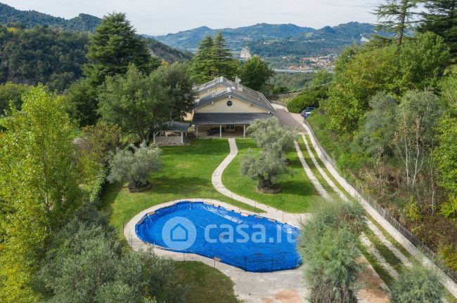 Villa in residenziale in 